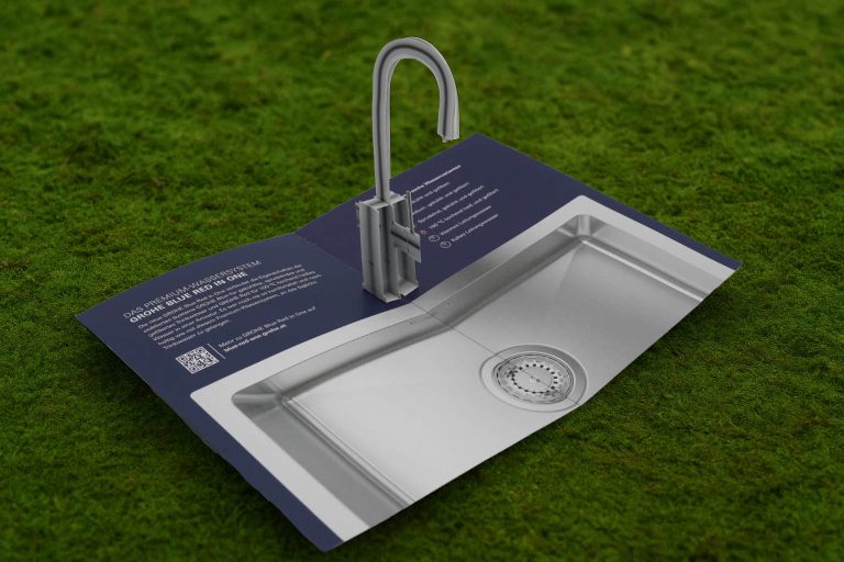2D popUp karte auf einer wiese