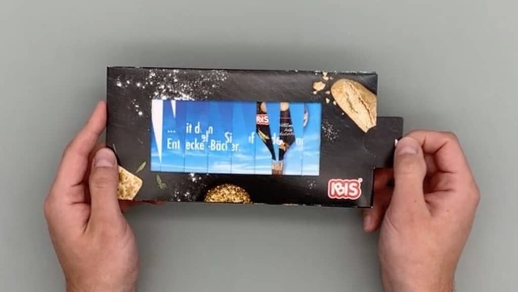 Messeeinladung-in-Form-von-Lamellenkarte