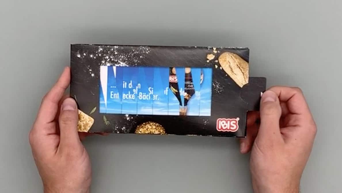 Messeeinladung-in-Form-von-Lamellenkarte